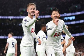 热刺队员精准射门得分，晋级下一轮