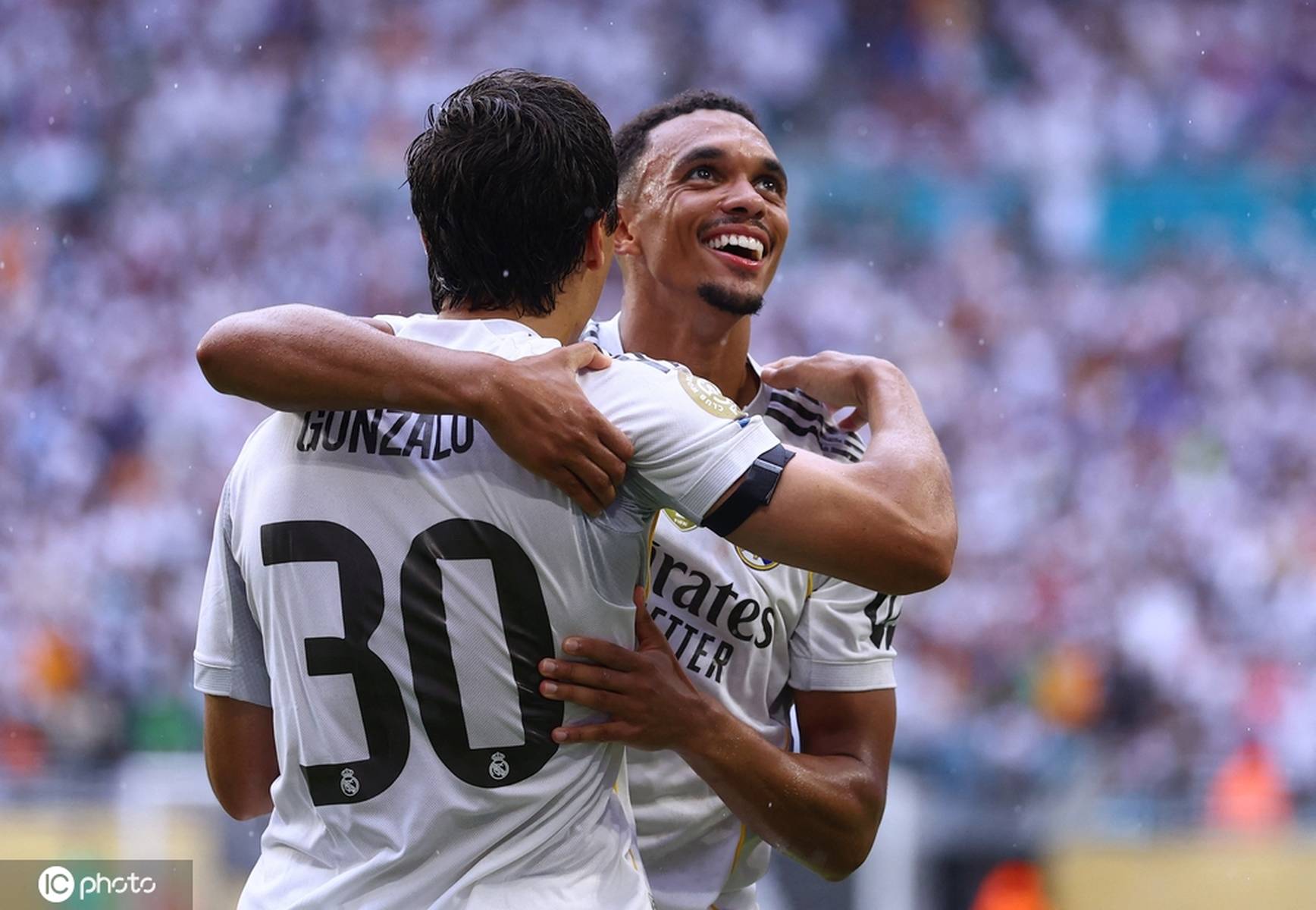 拍案叫绝!皇马击败尤文图斯晋级决赛的简单介绍 拍案叫绝!皇马击败尤文图斯晋级决赛的简单介绍